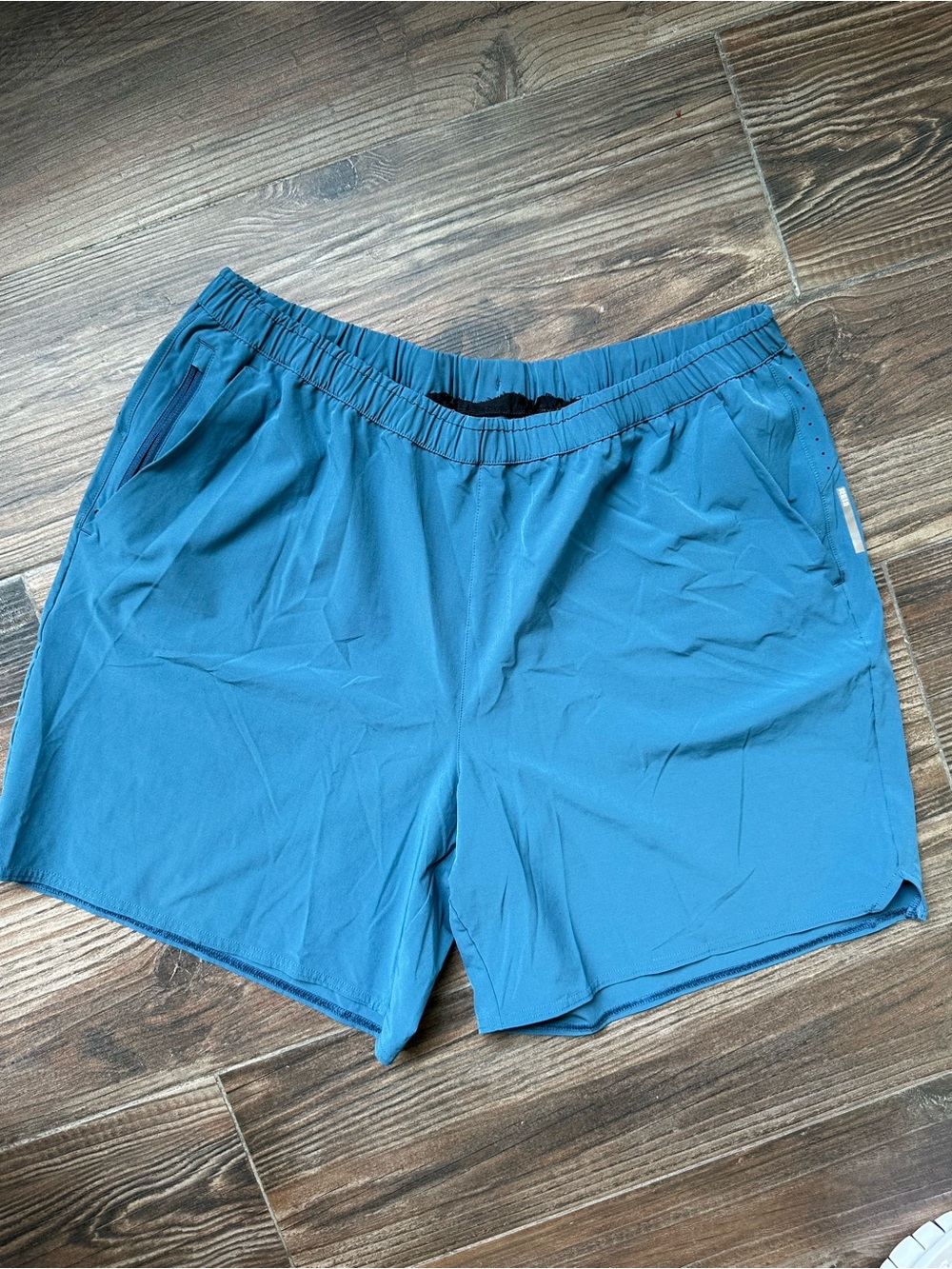 REI Men's Athletic Shorts Teal Blue